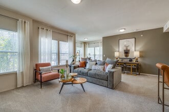 Cedar Ridge Apartments in Tulsa, OK - Building Photo - Interior Photo