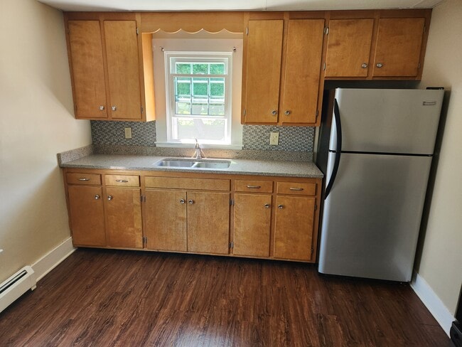 25 Union St, Unit Apartment 2 in Dover, NH - Foto de edificio - Building Photo