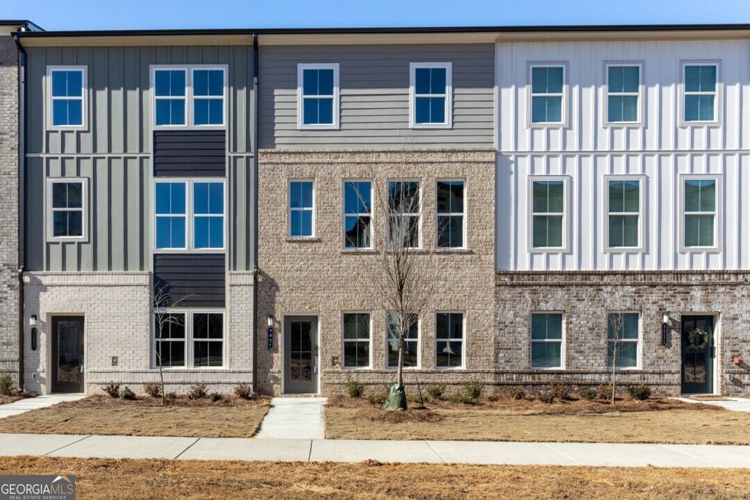 3331 Owl Crk Pkwy in Acworth, GA - Building Photo