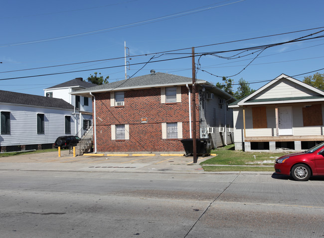 3925 Tchoupitoulas St in New Orleans, LA - Foto de edificio - Building Photo