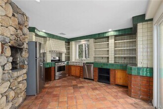 165 Old Post Rd in Mt Kisco, NY - Building Photo - Building Photo