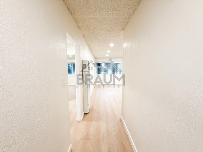 4636 Laurel Canyon Blvd