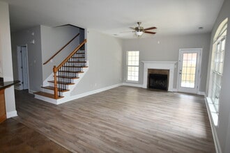 486 Sussex Dr SW in Huntsville, AL - Building Photo - Building Photo
