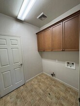 6251 W Perez Ave in Visalia, CA - Building Photo - Building Photo