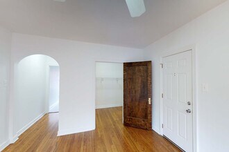 4455 S. Greenwood Avenue in Chicago, IL - Building Photo - Building Photo
