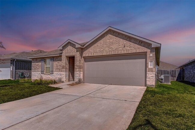 property at 21602 Anderwood Bay Ln