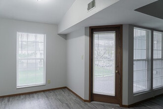 Oxford Place Apartments in Grand Rapids, MI - Foto de edificio - Building Photo