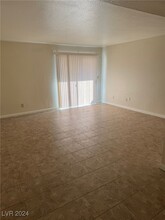 4480 Sandy River Dr in Las Vegas, NV - Building Photo - Building Photo