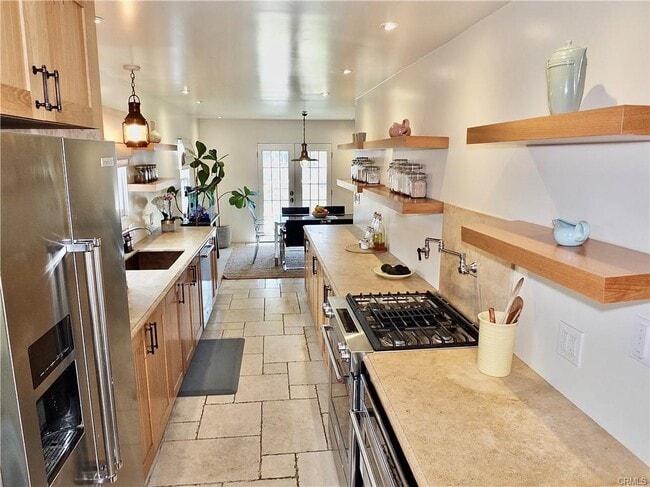 property at 89 Rivo Alto Canal