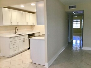 3032 Exeter in Boca Raton, FL - Building Photo - Building Photo