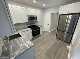 1839 E Clementine St in Philadelphia, PA - Building Photo