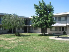 Doyle Gardens in Stockton, CA - Building Photo - Building Photo