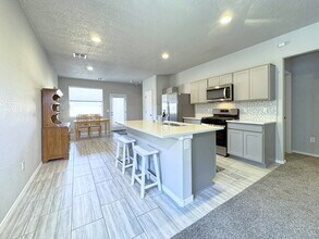 4723 Grizzly Peak Rd NE in Rio Rancho, NM - Building Photo - Building Photo