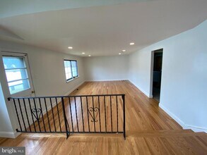 1 Niamoa Dr in Cherry Hill Township, NJ - Building Photo - Building Photo