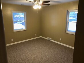 2881 Chamberlain Rd, Unit Upper in Fairlawn, OH - Foto de edificio - Building Photo