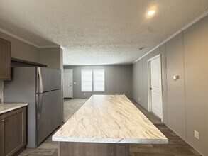 10610 State Rte 762 in Lockbourne, OH - Building Photo - Building Photo