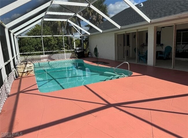 property at 701 Arianne Ct