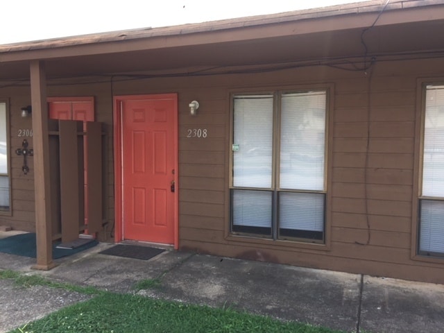 property at 2308 Grayson Valley Cir