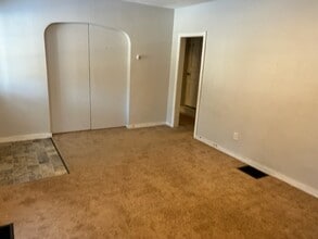 742 Pony Farm Road, Unit Apartment 2 in Kittanning, PA - Building Photo - Building Photo