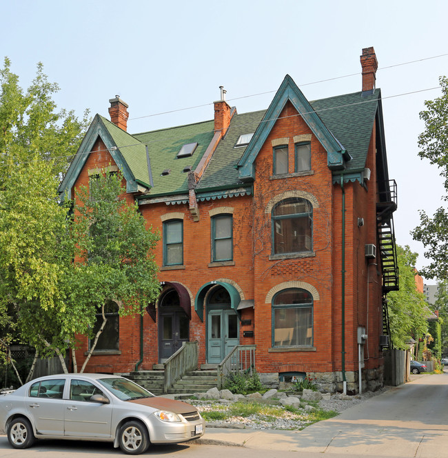 94-96 Herkimer St in Hamilton, ON - Building Photo - Primary Photo