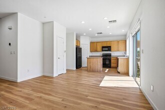9087 Barren Vista Ct in Las Vegas, NV - Building Photo - Building Photo
