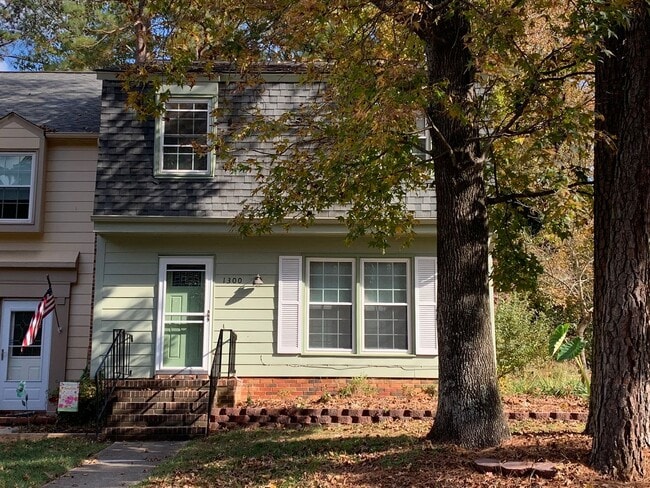 property at 1300 Garden Crest Cir