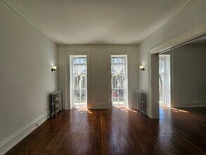 142 Sumac St in Philadelphia, PA - Building Photo - Building Photo