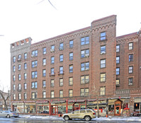 37-06 81st Street in Flushing, NY - Foto de edificio - Building Photo