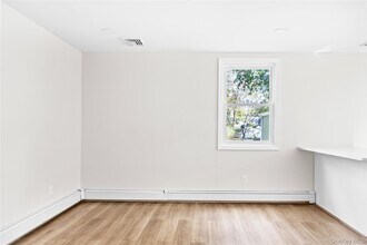 2319 Ocean Ave in Ronkonkoma, NY - Building Photo - Building Photo