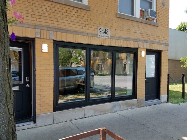 2448 N Laramie Ave in Chicago, IL - Building Photo - Building Photo
