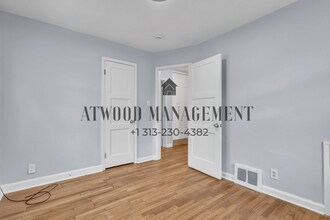 This beautifully updated 3-bedroom, 1-bath single-family home is ready for move-in! in Detroit, MI - Building Photo - Building Photo