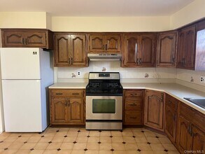 717 Clarence Ave in Bronx, NY - Building Photo - Building Photo