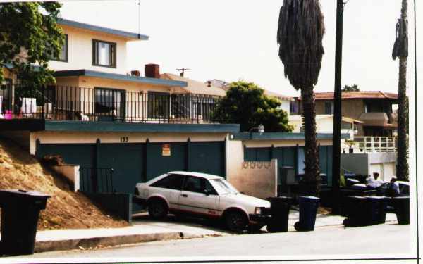 133-135 W Canada in San Clemente, CA - Building Photo