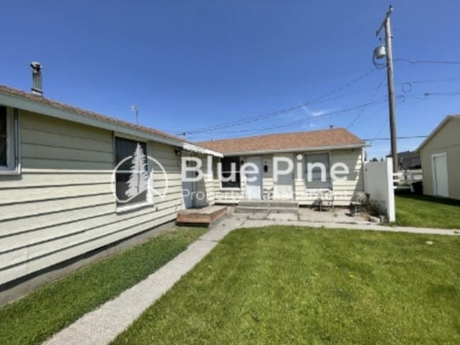 550 W 21st St in Idaho Falls, ID - Building Photo - Building Photo