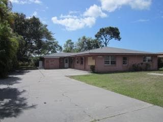 11441 Char Ann Dr in Ft. Myers, FL - Building Photo - Building Photo