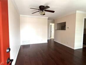 1407 W 39th 1/2 St in Austin, TX - Building Photo - Building Photo