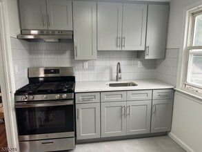 57 Lindsley Pl in East Orange, NJ - Building Photo - Building Photo