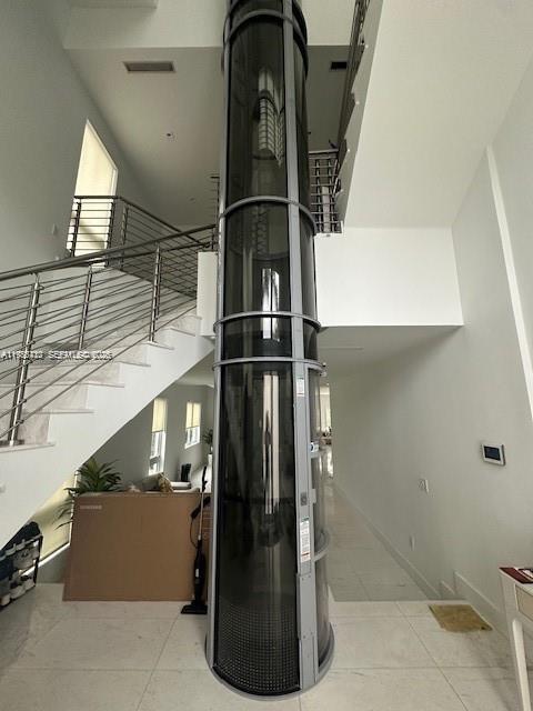 8210 NW 33rd Terrace in Miami, FL - Building Photo