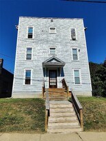 15 Avenue A in Johnson City, NY - Building Photo