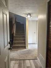 20 Amato Dr in South Windsor, CT - Foto de edificio - Building Photo