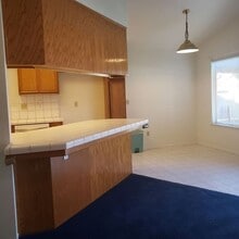 6508 Pine Borough Ct in Bakersfield, CA - Building Photo - Building Photo