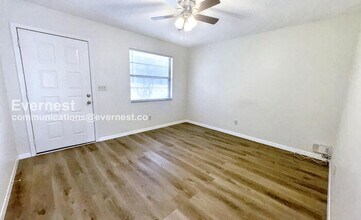 2901 Bay View Dr in Safety Harbor, FL - Building Photo - Building Photo