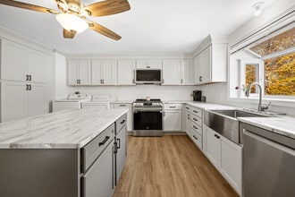 678 Bartholomew Rd in Middletown, CT - Building Photo - Building Photo