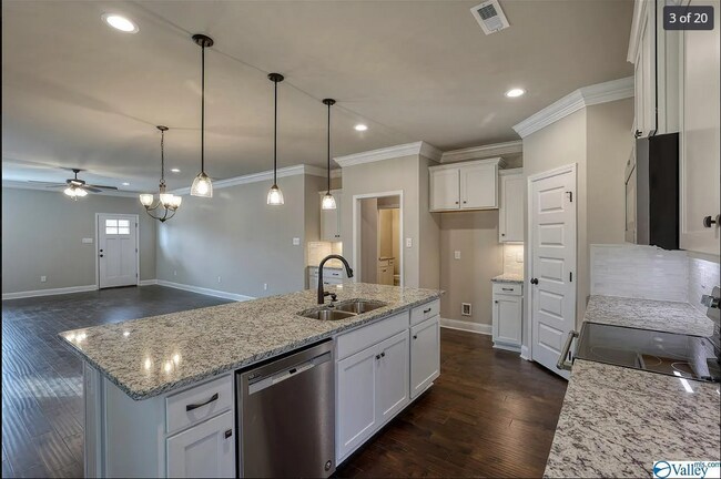 115 Elledge Farm Dr in Hazel Green, AL - Building Photo - Building Photo