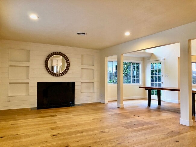 1085 Longfellow Ave in Campbell, CA - Building Photo - Building Photo