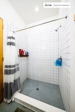 Private bedroom in 6 bed/2 bath Home in Brooklyn, NY - Building Photo - Building Photo