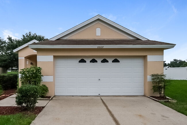 property at 6609 Northhaven Ct