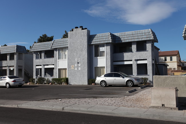 Sierra Oeste in Las Vegas, NV - Building Photo - Building Photo