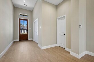 70 Wyndemere Dr in Montgomery, TX - Building Photo - Building Photo