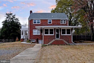 7125 Harrison Ln in Alexandria, VA - Building Photo - Building Photo